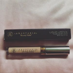 Anastasia Beverly Hills liquid lipstick